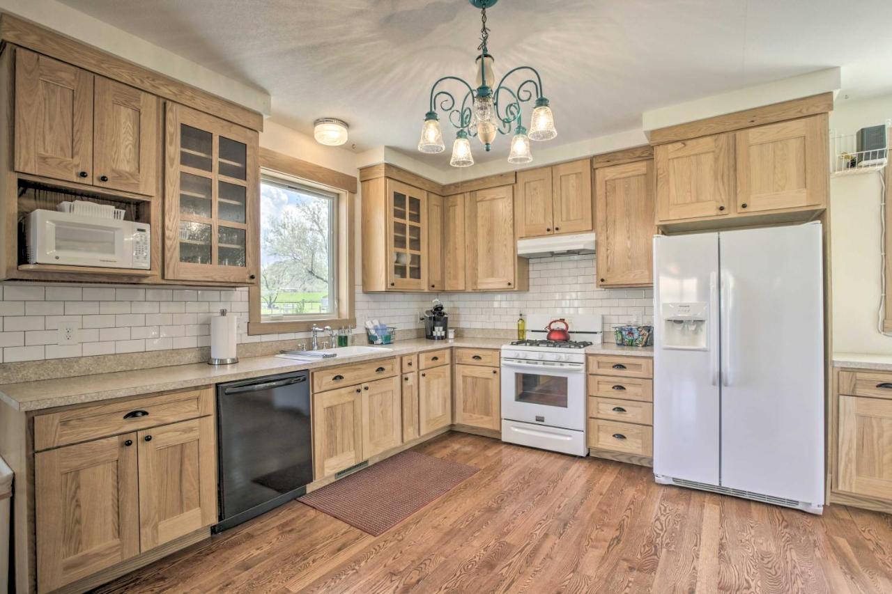Idyllic Gem Screened Porch, Half Mi To River! Thermopolis Exterior foto